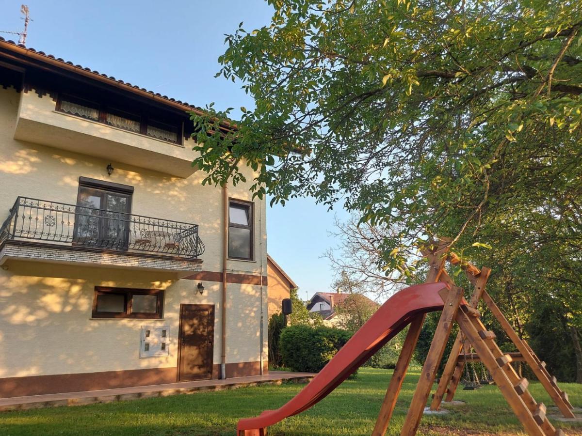 Apartman Nada Ozalj Екстер'єр фото